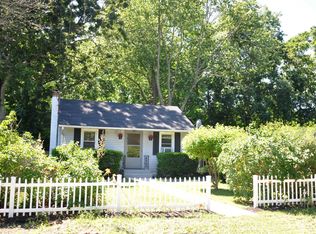 40 Commack Rd, Mastic Beach, NY 11951