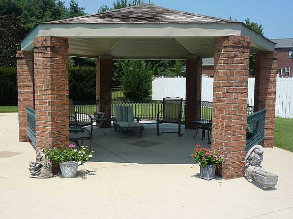 4th image of 2228 Oakbranch Cir