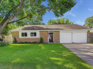 934 Redway Ln, Houston, TX 77062