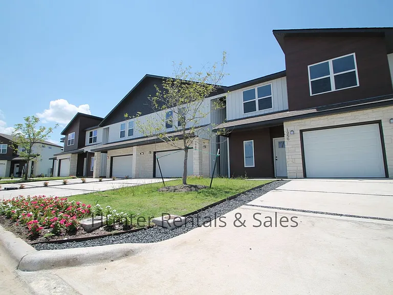 1956 Royal Loop — Photo 2
