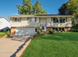 1213 Junction Ave, Saint Paul, MN 55109