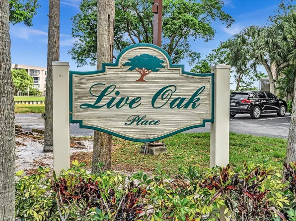 9400 Live Oak Place #208, Davie, FL 33324