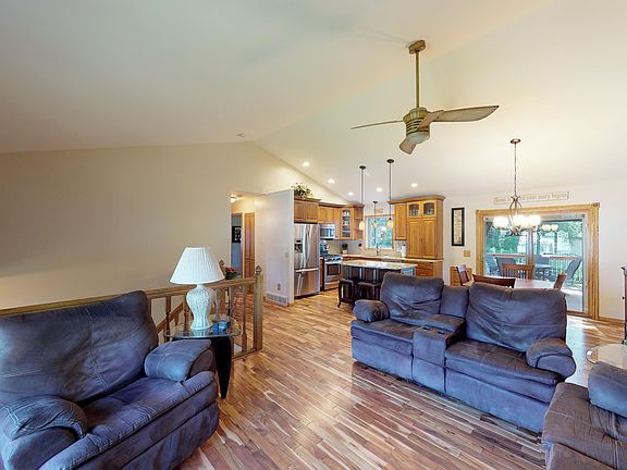 3rd image of 13632 Bryant Pl