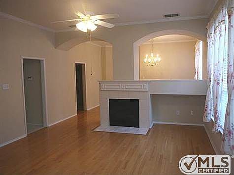 3rd image of 3285 Candlewood Trl