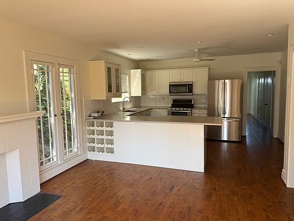 4th image of 206 4th Ave #2
