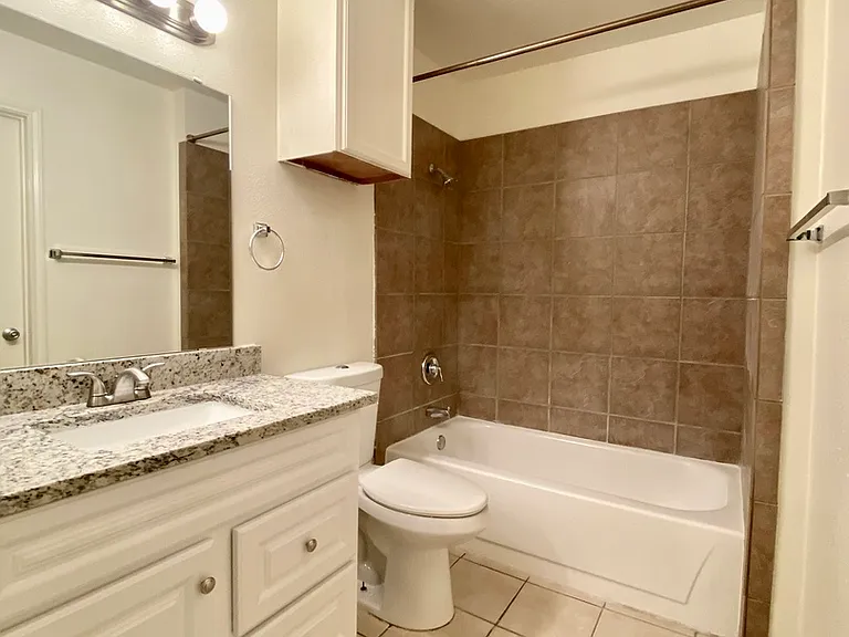 11610 Vance Jackson Rd #1083 — Photo 6