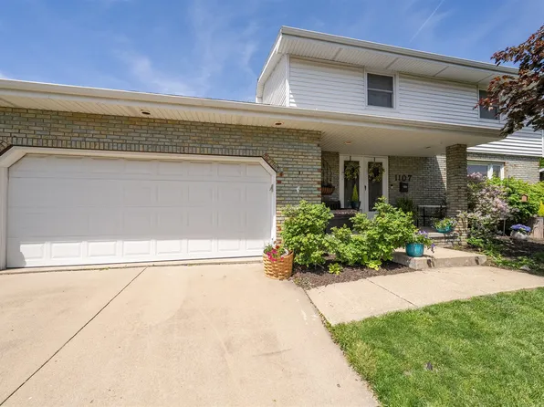 1107 N Bailey Dr, Pontiac, IL 61764