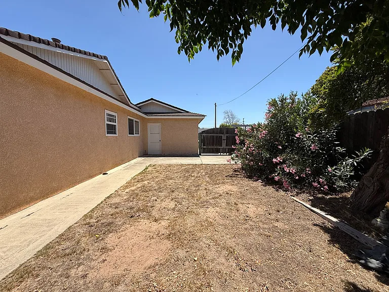 735 Patterson Rd — Photo 44