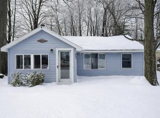 805 Houghton View Dr N, Houghton Lake, MI 48629