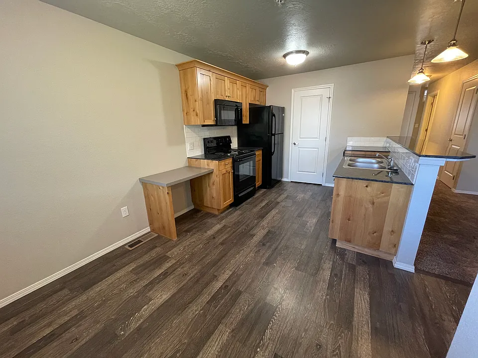 11006 W Ustick Rd #202