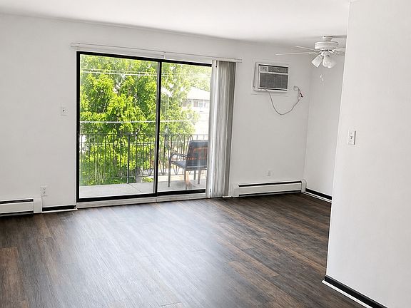 2nd image of 10505 Parkside Ave APT 2F