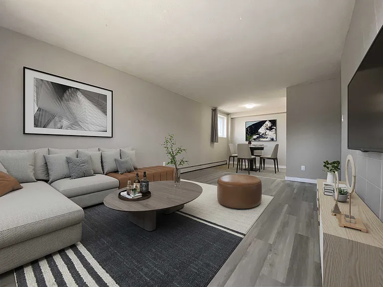 2024 22nd St W — Photo 2