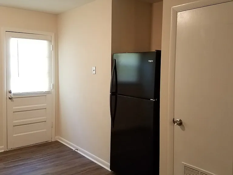 120 Orange Ave — Photo 2