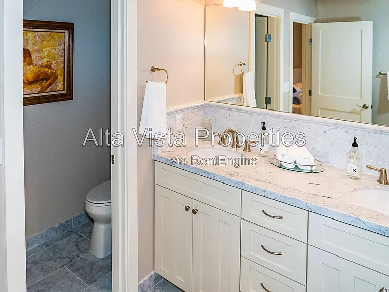 5606 Dolphin Pl — Photo 33
