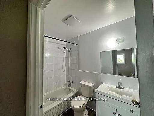 9 Lowndes Ave #7 — Photo 7