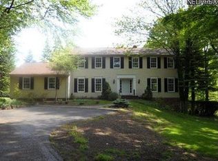 31749 S Woodland Rd, Pepper Pike, OH