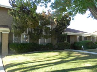 2903 W Avenue J4, Lancaster, CA 93536