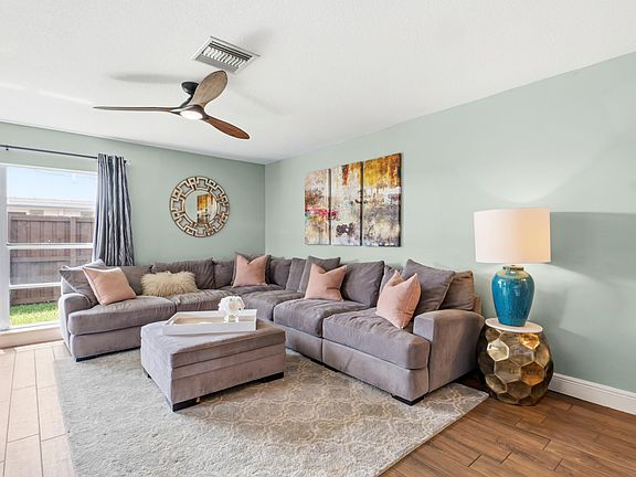 4th image of 4886 Acorn Drive