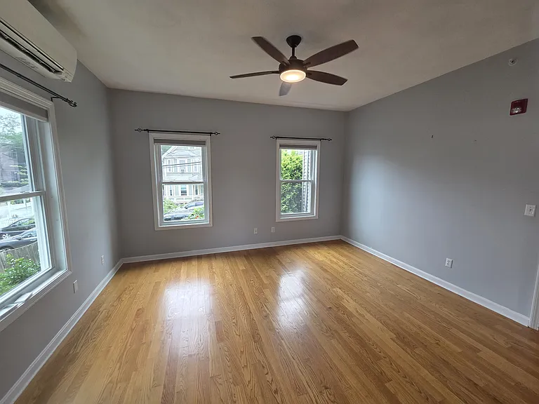 29 Kittredge St #1 — Photo 12