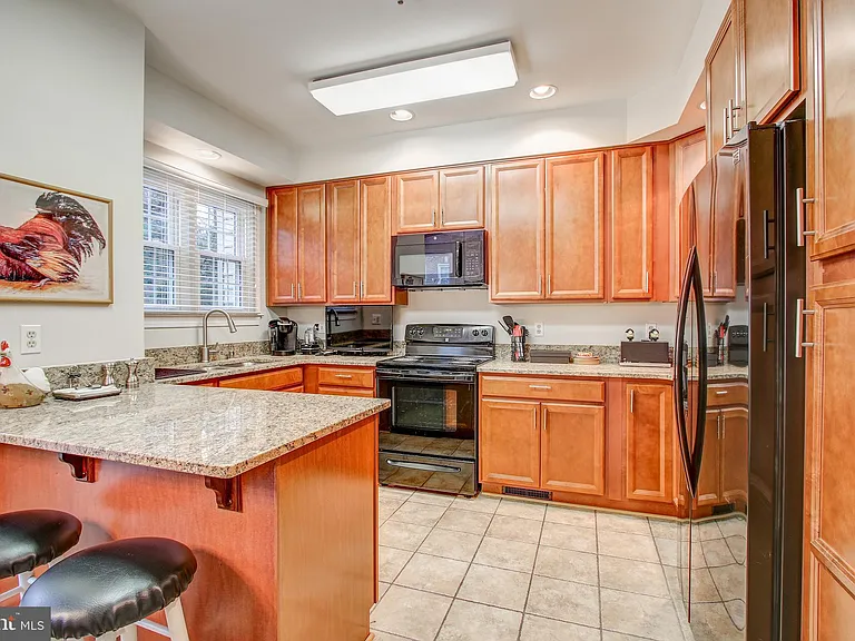 9700 Whitley Park Pl #Townhouse 19 — Photo 12