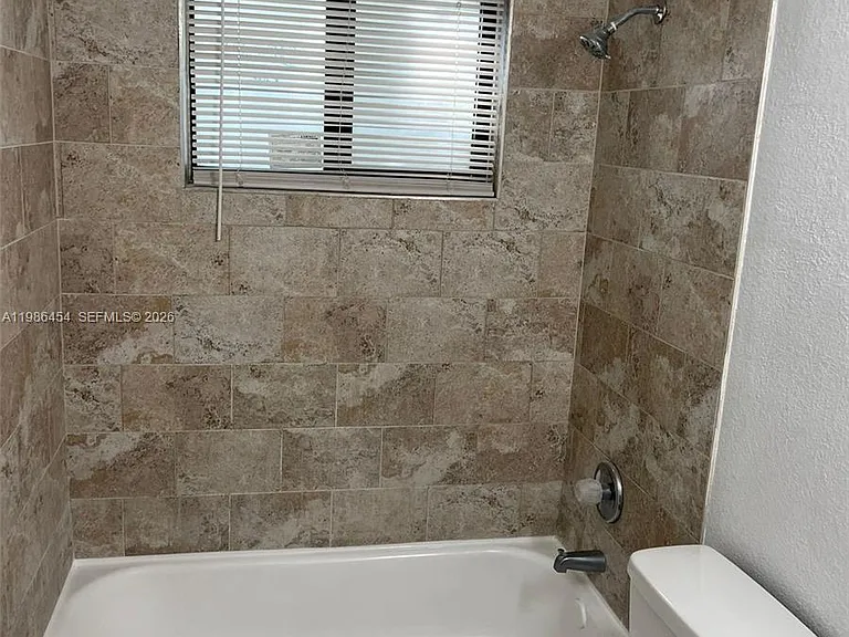 180 NE 71st St #2 — Photo 9
