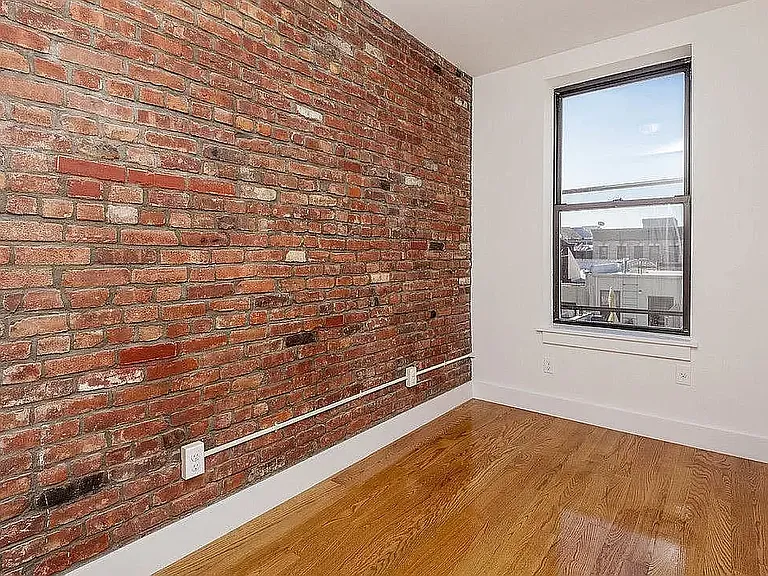 506 E 13th St #8 — Photo 5
