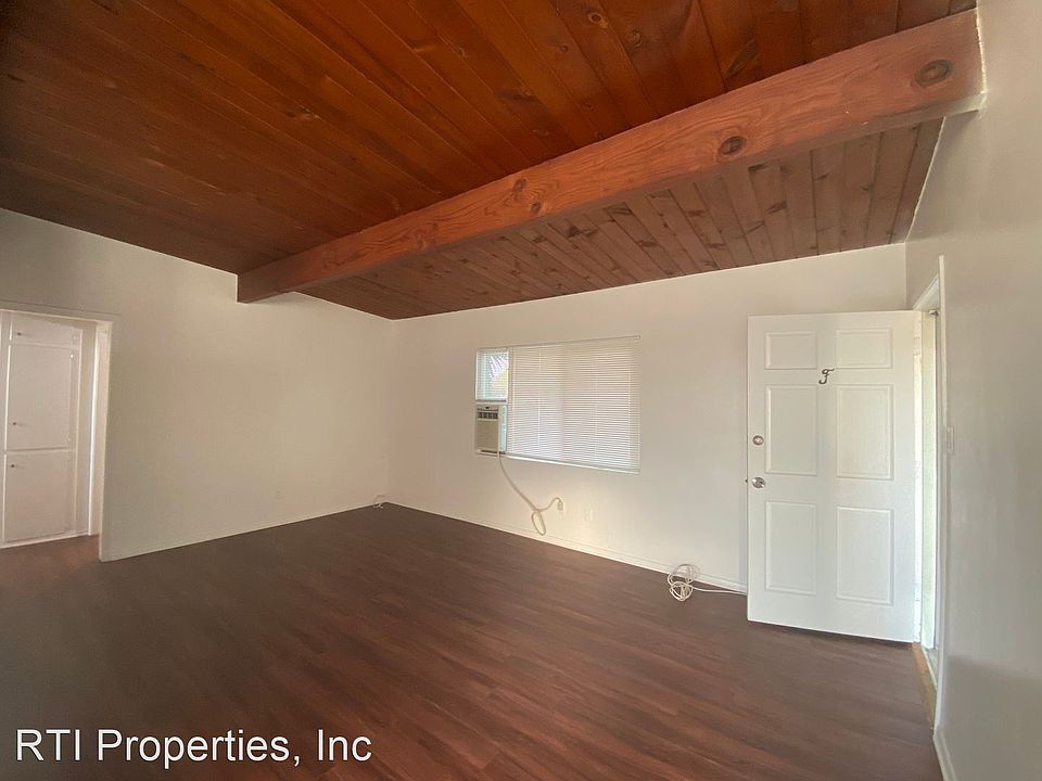 1st image of 14316 Christine Dr #F