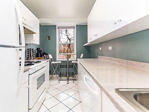 3rd image of 3901 Independence Ave APT 2S
