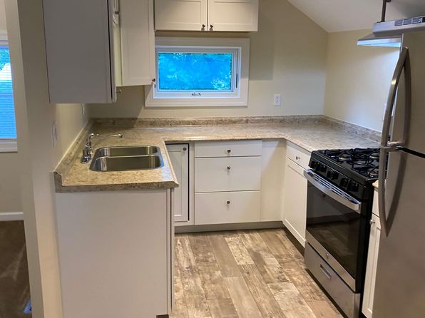 1103 N Main St #2