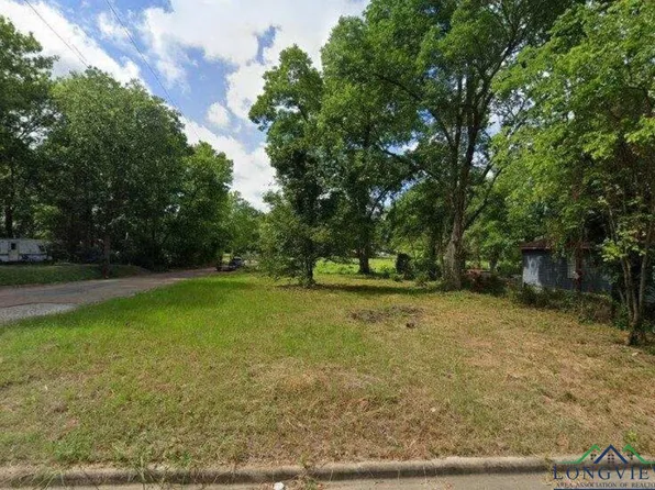 401 W Sunset Ave, Gladewater, TX 75647