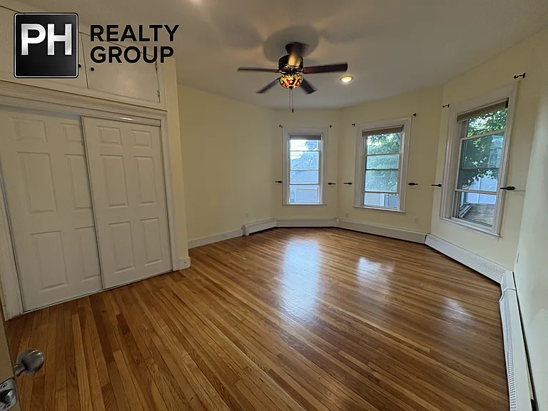 100 Summit Ave #2 — Photo 15