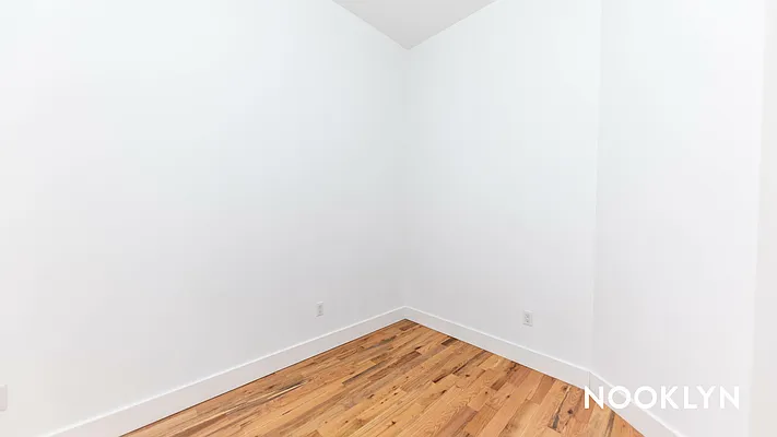 Rented by Nooklyn NYC LLC | media 23