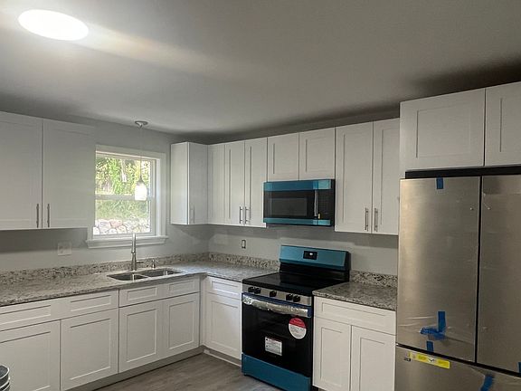 2nd image of 1440 Plainfield Pike Floor 1