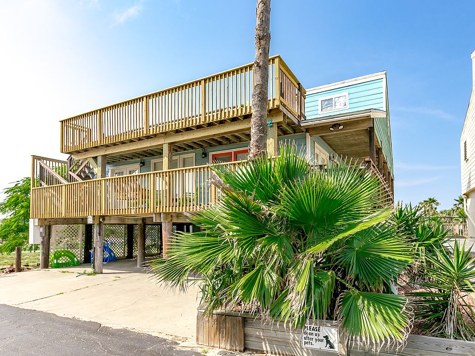 1st image of 732 Sandcastle Dr APT 2