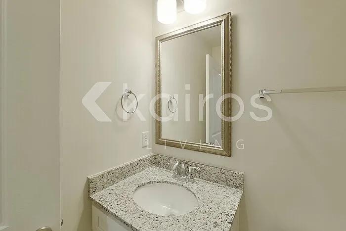 2431 Banyon Cir — Photo 22