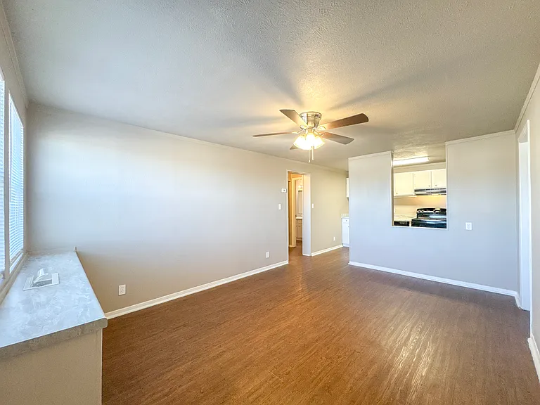 Autumn Chase Apartments — Photo 14