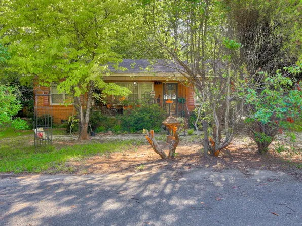 330 Parker St, Johnston, SC 29832