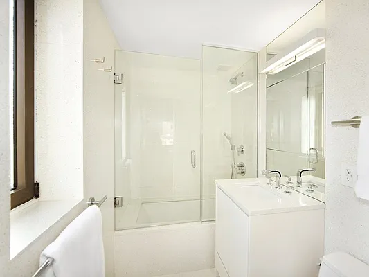 Sold by Sotheby's International Realty | media 6