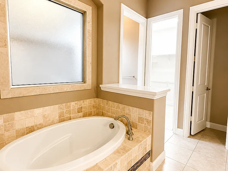 7220 Ridgepoint Dr — Photo 7