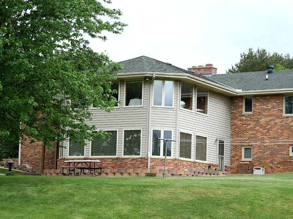 Fabulous WO rambler on breath taking 10 acres!