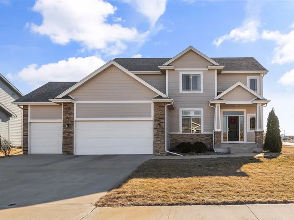 550 NE Traverse Dr, Waukee, IA 50263
