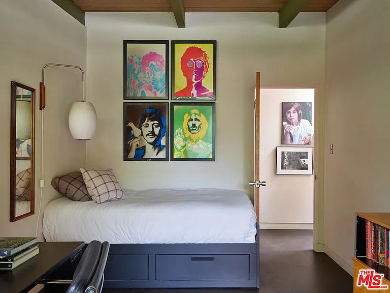 8973 Wonderland Park Ave — Photo 29