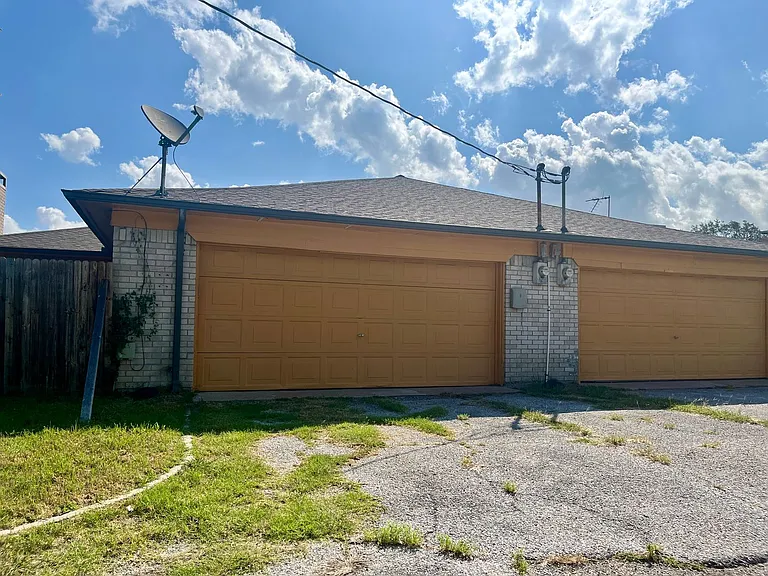4325 Segura Ct S — Photo 15