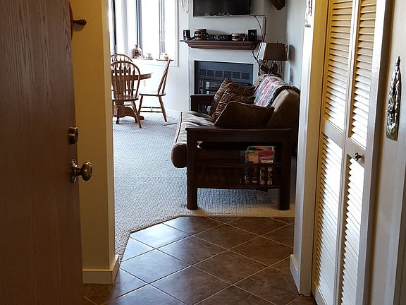 3rd image of 368 Harbor Dr Unit 101