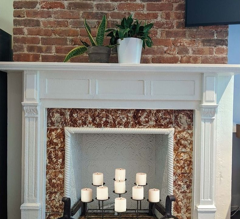 1st image of 264 W 22nd St #6