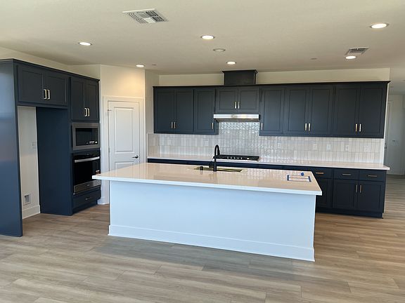 2nd image of 3028 Green Meadow Ln