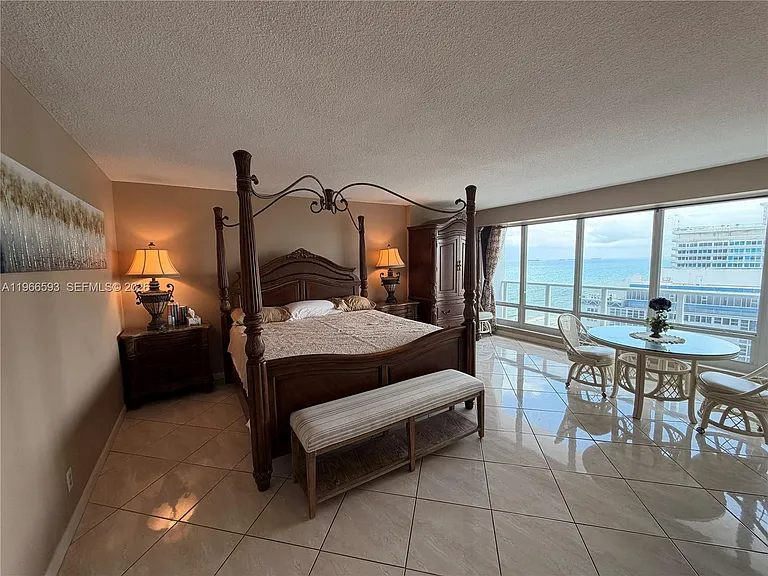 4100 Galt Ocean Dr #1706 — Photo 25