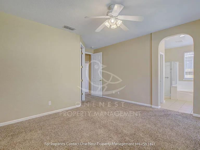 418 Dumont Ct — Photo 23
