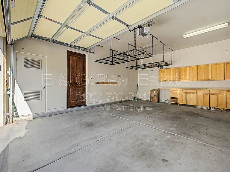 304 S Wilson St — Photo 44