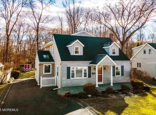 73 Alameda Ct, Shrewsbury, NJ